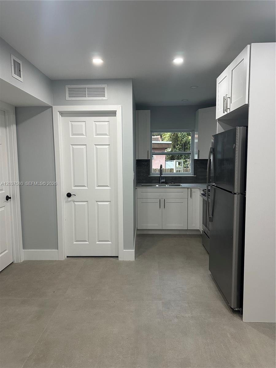 1628 NW 15th St # A, Miami FL 33125