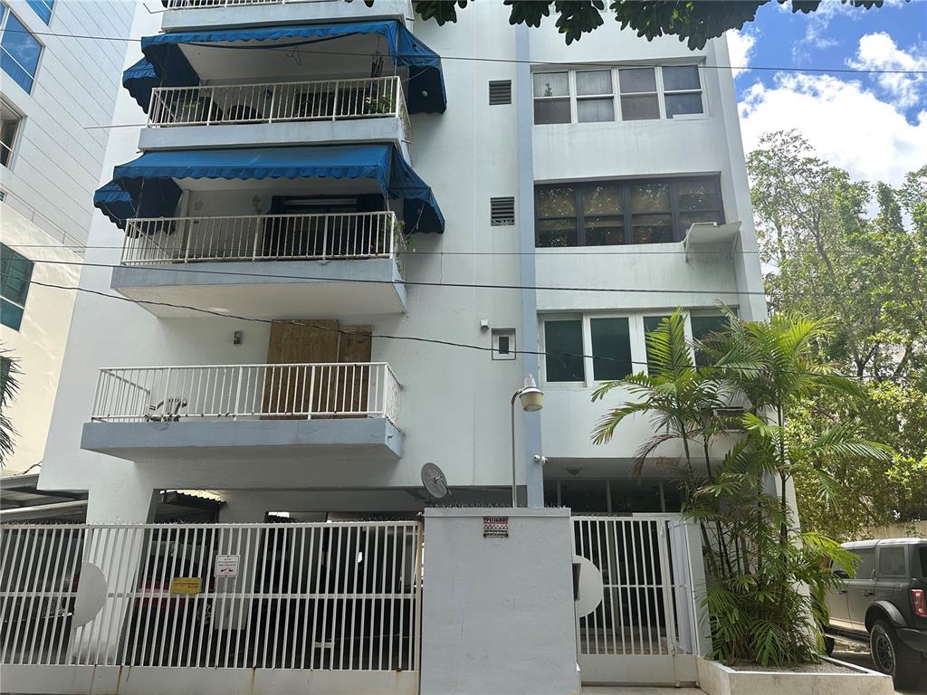 9 MANUEL RODRÍGUEZ SERRA UNIT B4