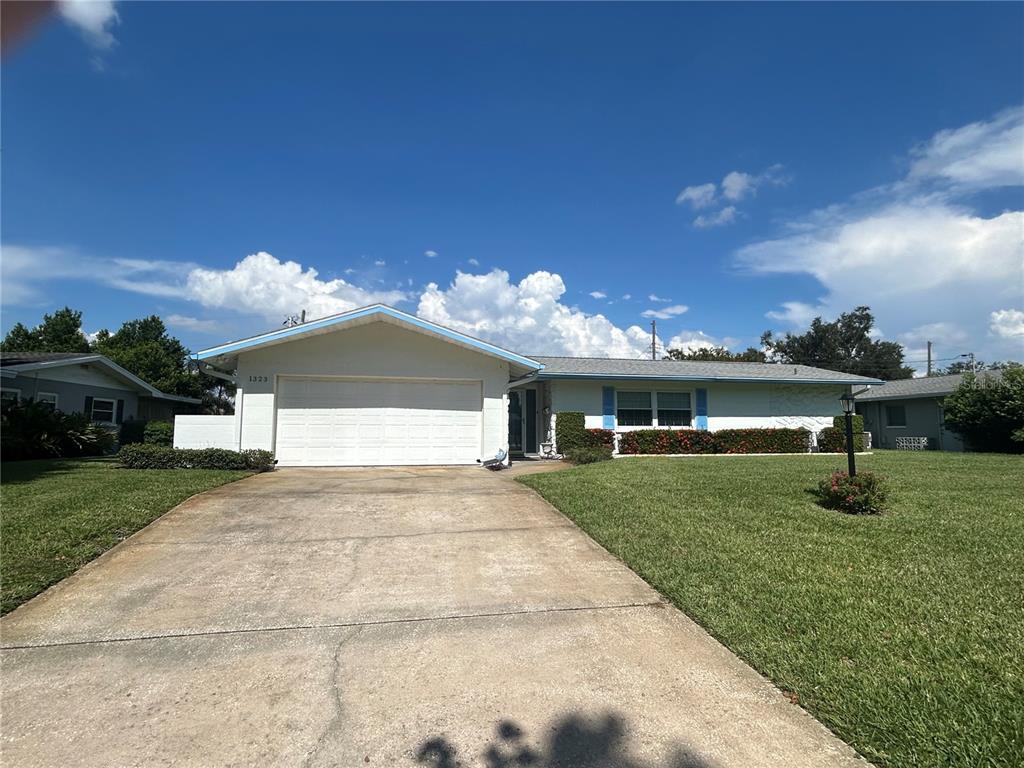1323 FAIRFIELD DRIVE