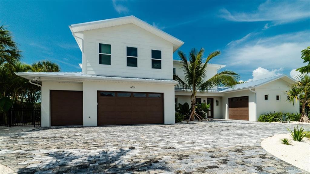 603 EMERALD LANE, HOLMES BEACH, FL — photo 3 of 30