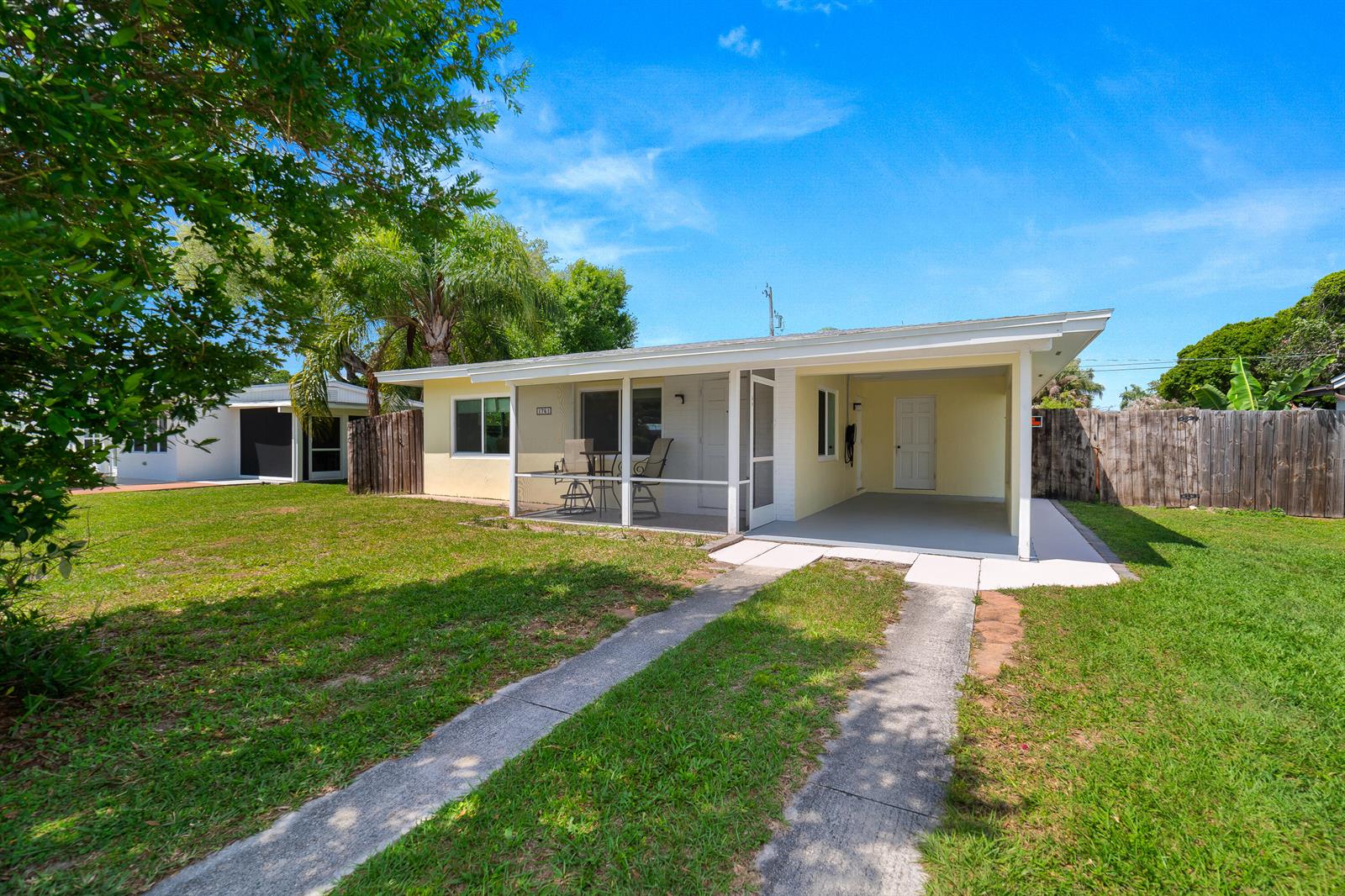 1751 5th Avenue, Vero Beach FL 32960