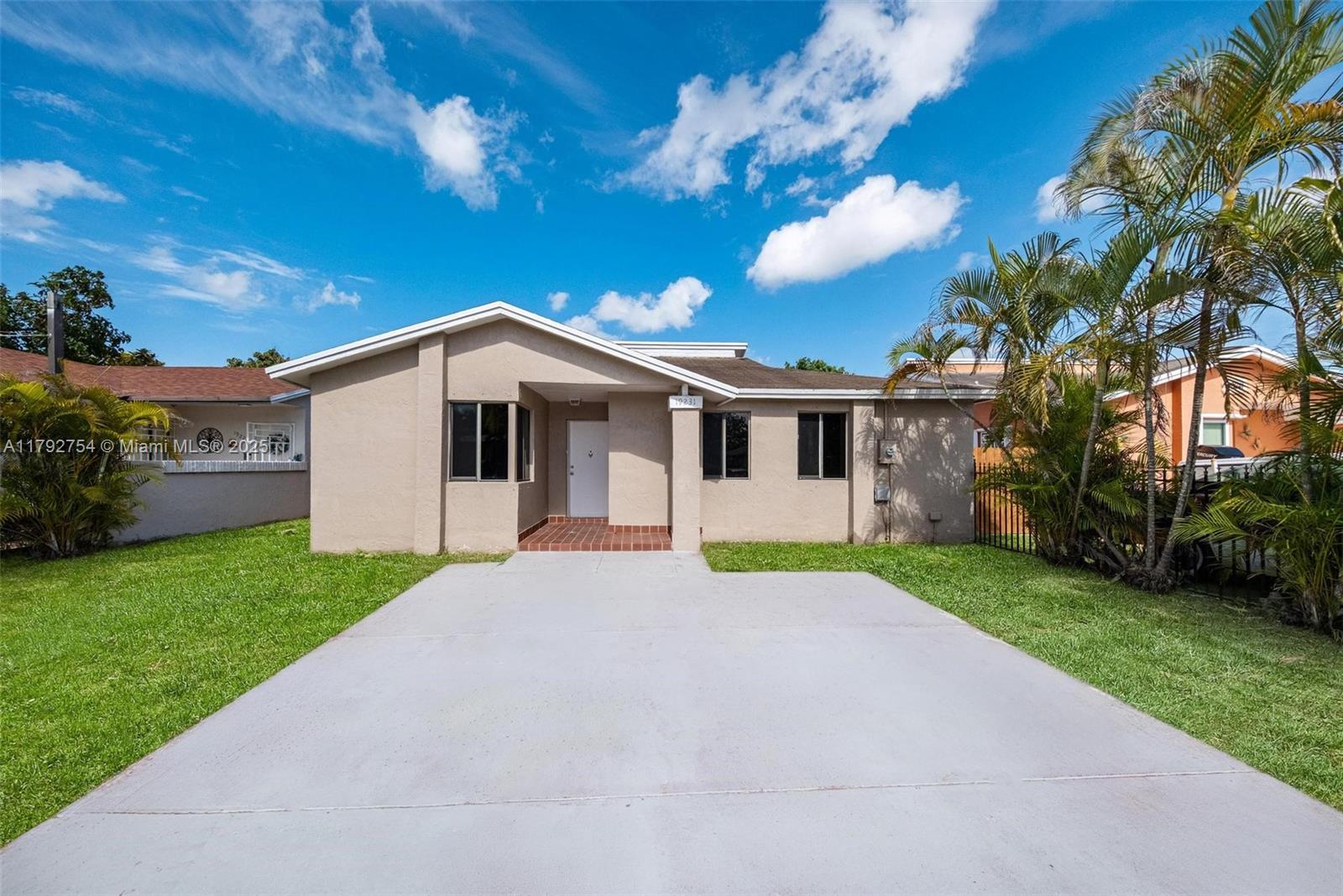 19231 SW 121st Ave, Miami FL 33177