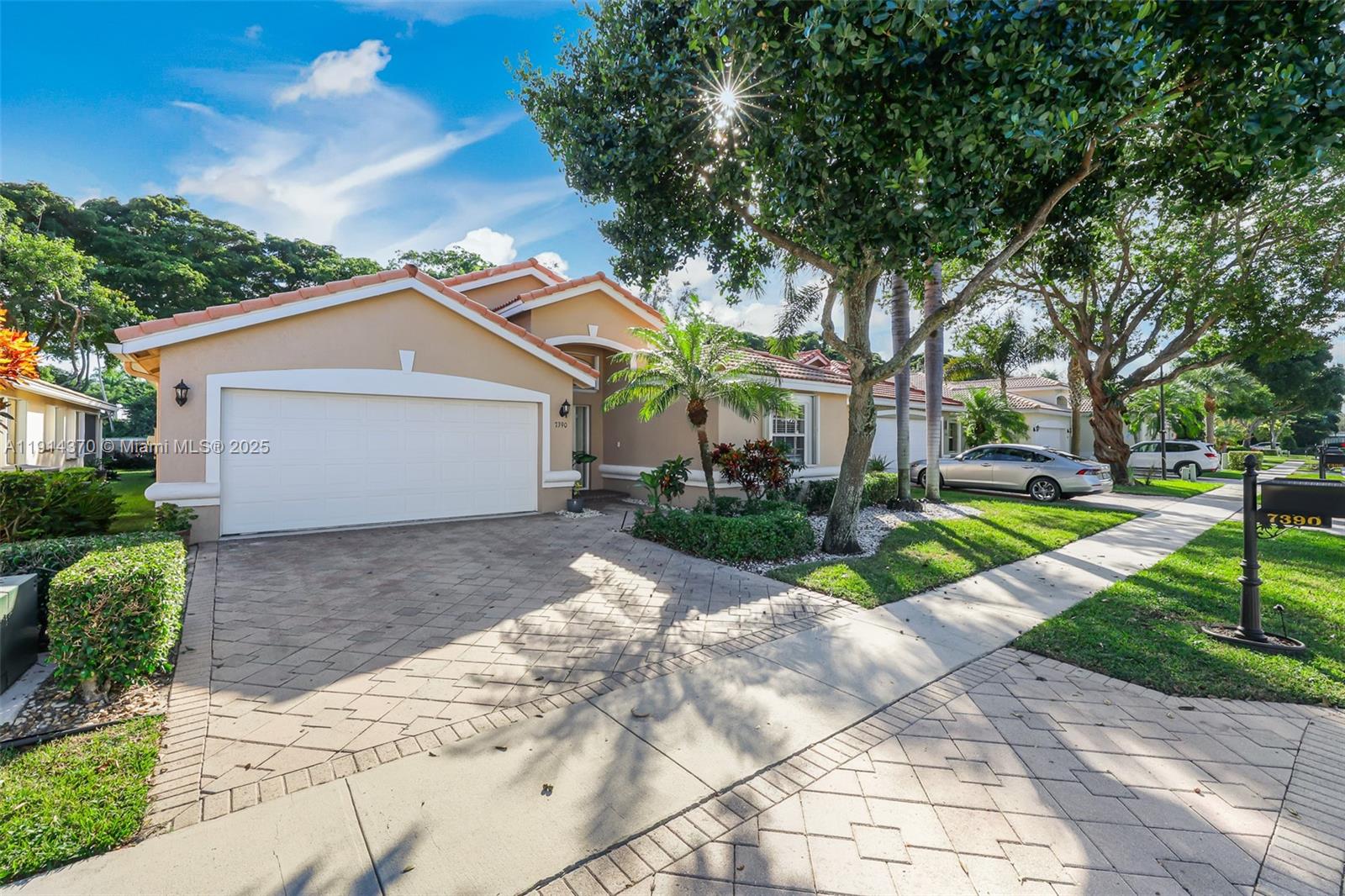 7390 Lugano Dr, Boynton Beach FL 33437