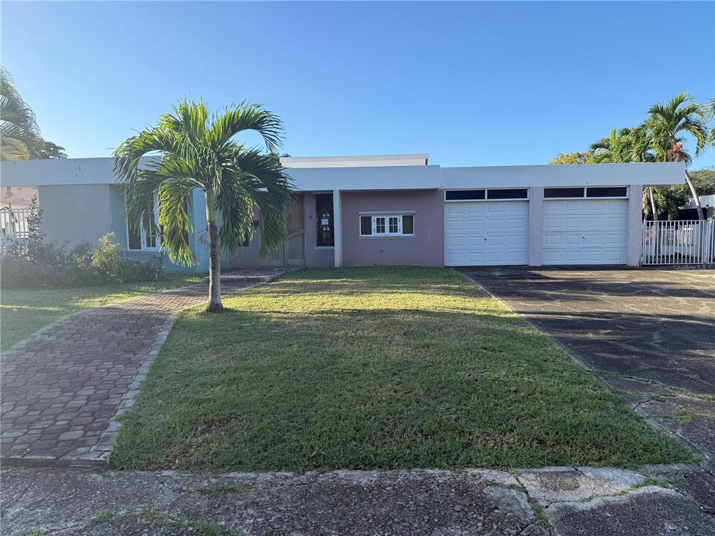 #15 6th ST EXT. LAS FLORES