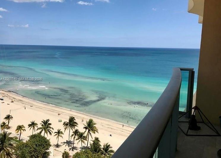 2501 S Ocean Dr, Hollywood FL 33019