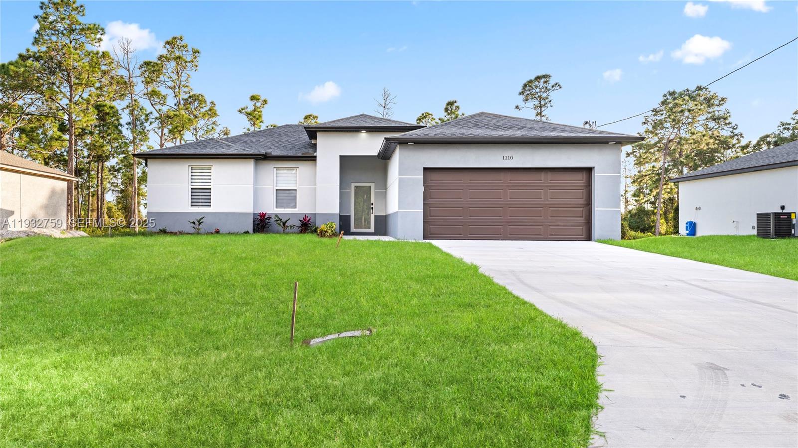 915 Mayfield Ave S, Lehigh Acres FL 33974