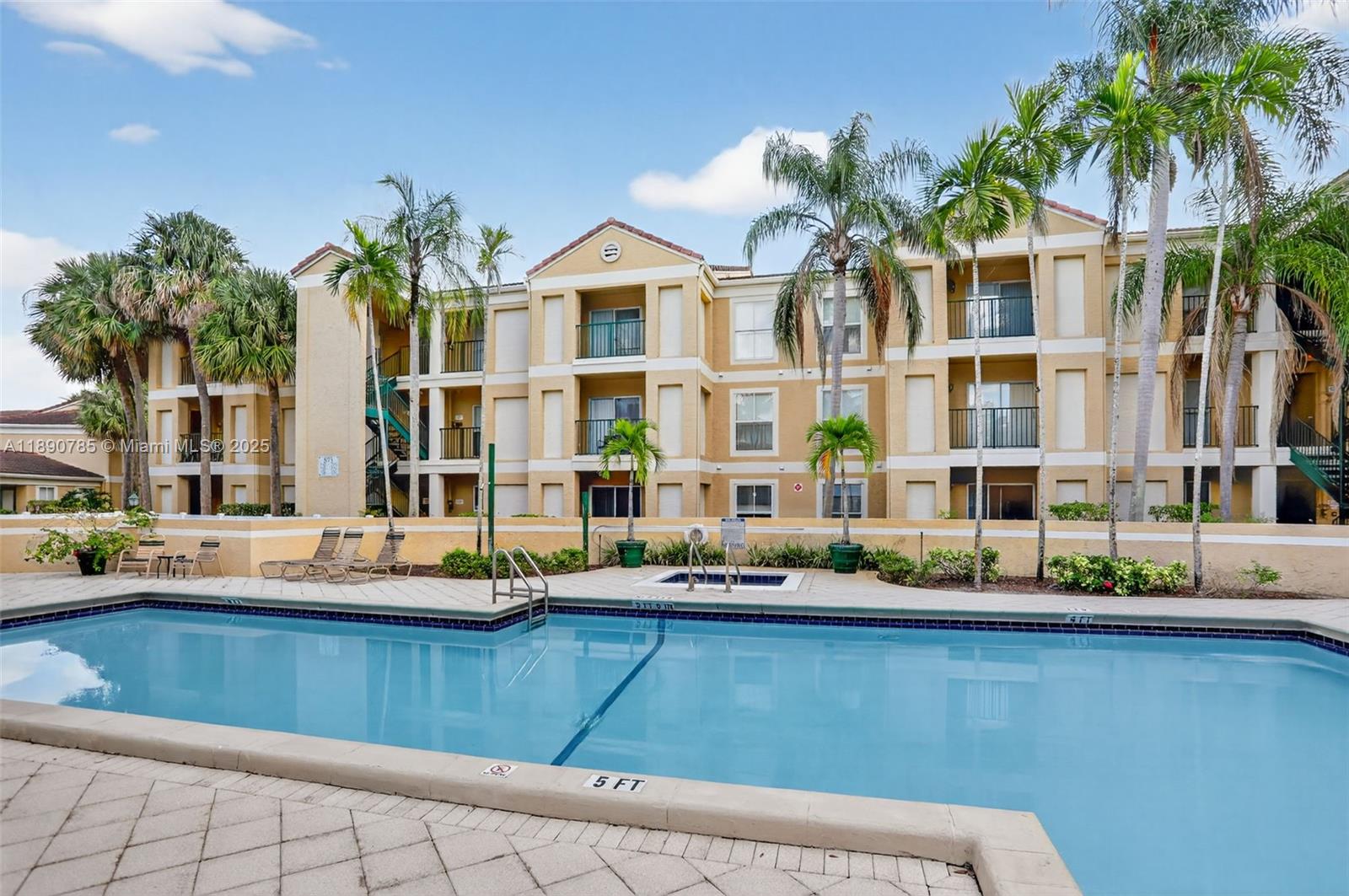 875 Riverside Dr # 716, Coral Springs FL 33071