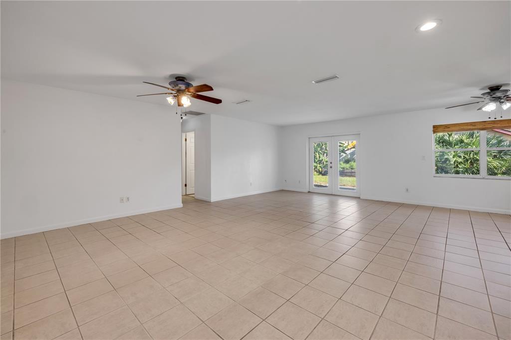 13 HILLSIDE DRIVE, NEW SMYRNA BEACH, FL — photo 4 of 25