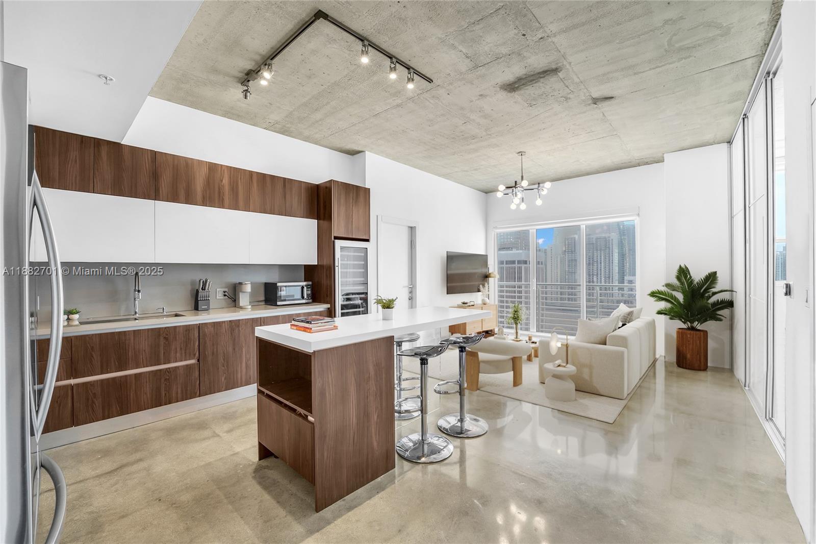 133 NE 2nd Ave # 3106, Miami FL 33132