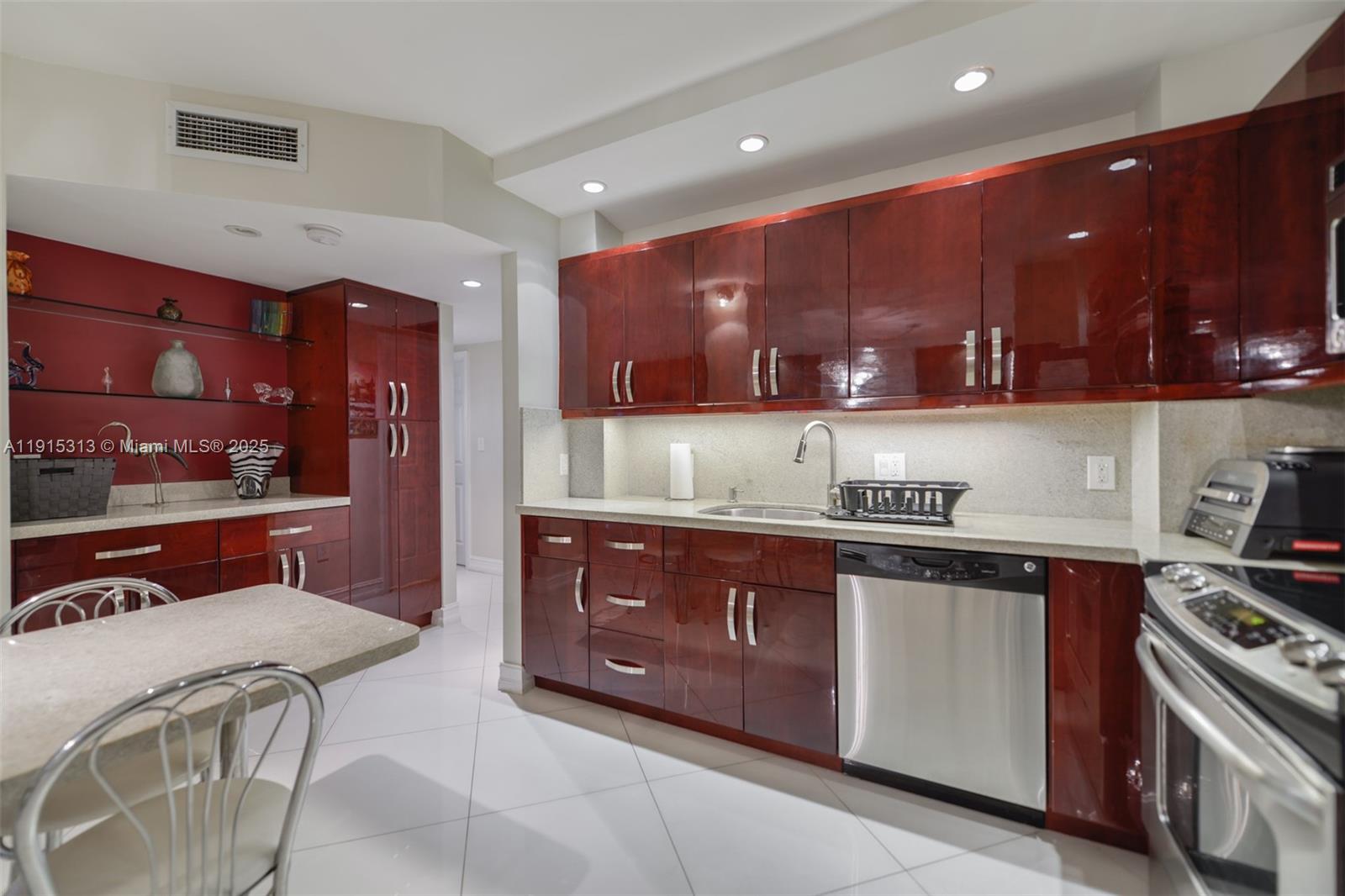 1950 S Ocean Dr # 5G, Hallandale Beach FL 33009