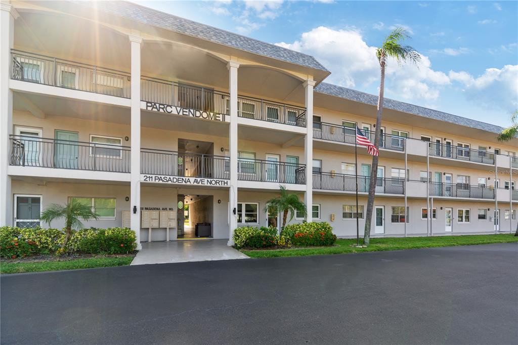 211 PASADENA AVENUE N UNIT 109