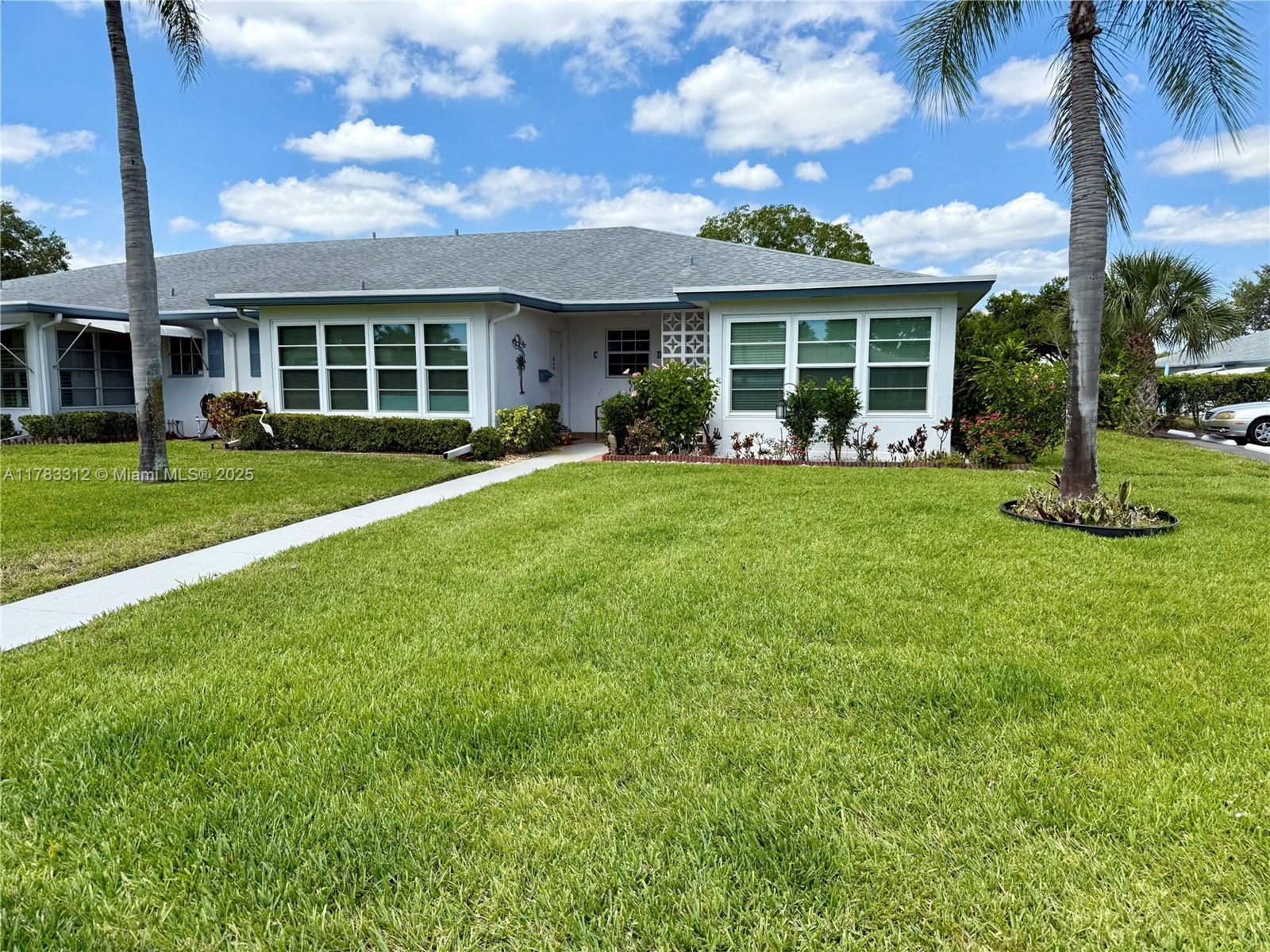 1075 Circle Dr # D, Delray Beach FL 33445