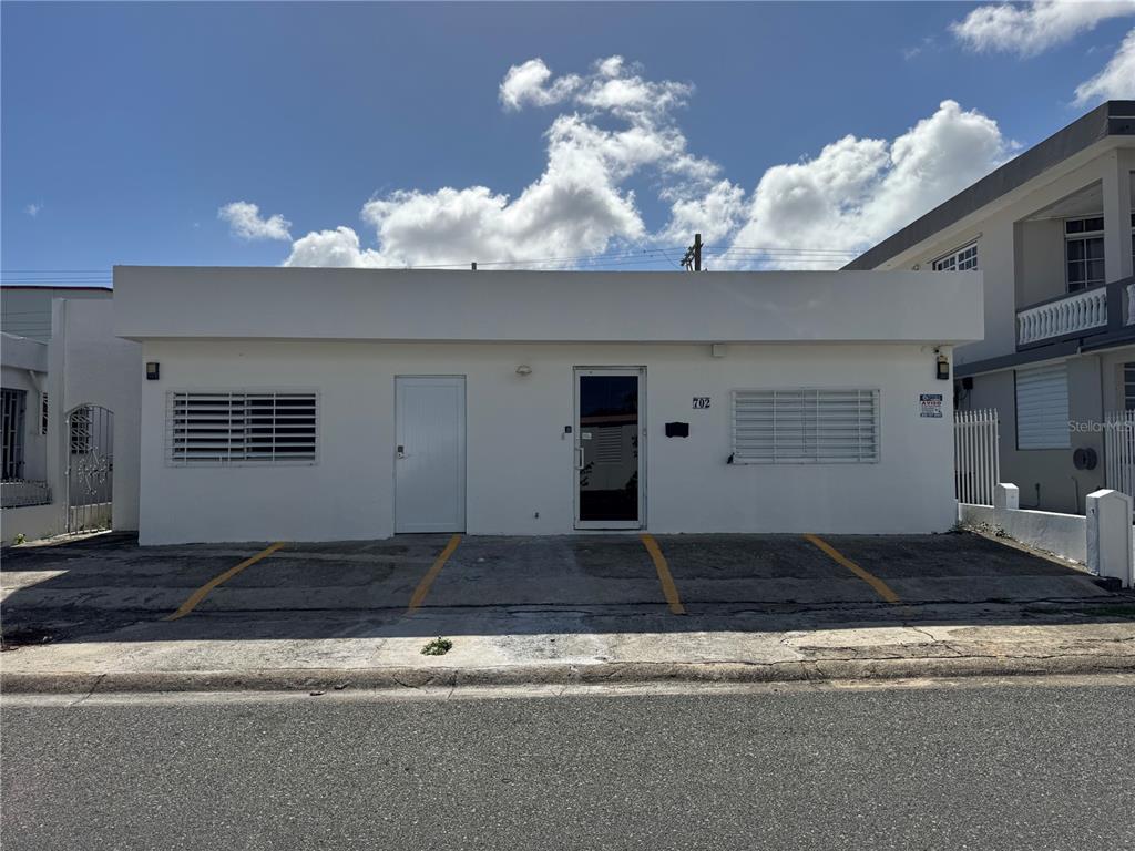 calle 26 BLQ CC23 FAJARDO GARDENS