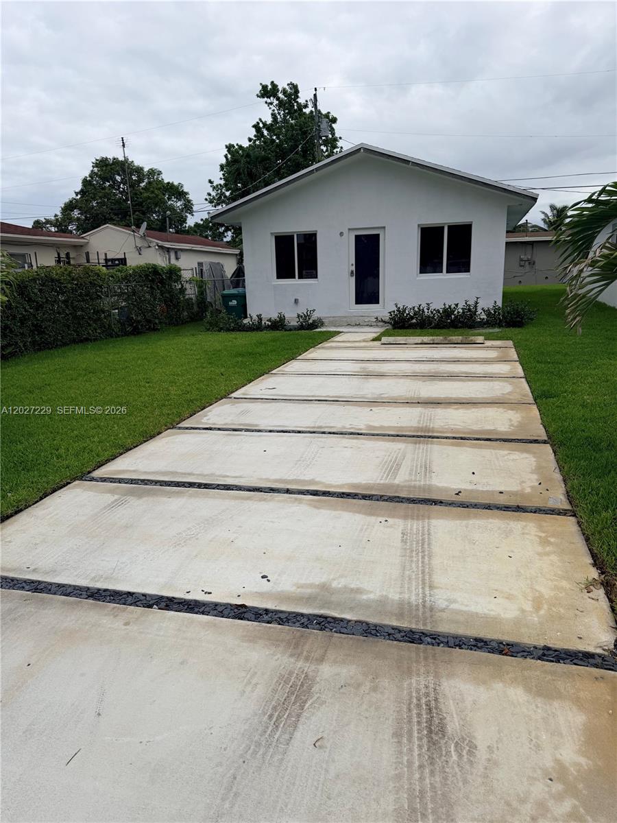 1185 NW 100th St # 1185, Miami FL 33150