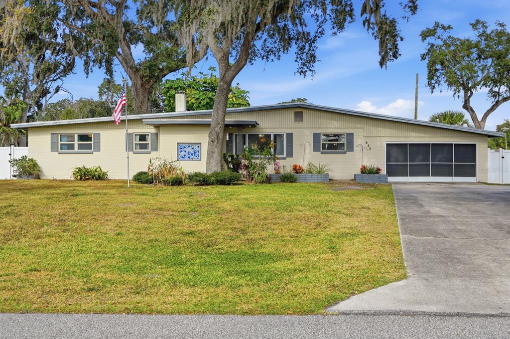 820 VALENCIA ROAD