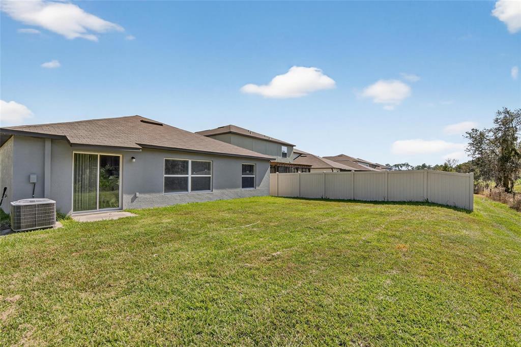 1748 RED LOOP, LAKELAND, FL — photo 5 of 30