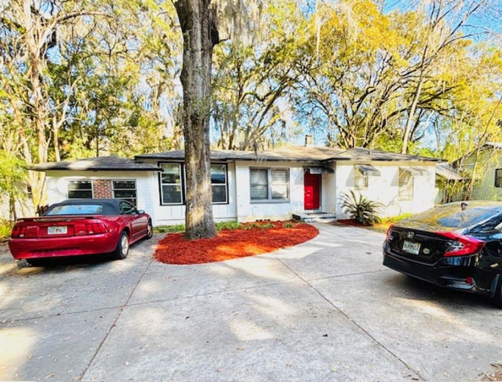 203 NW 25TH STREET