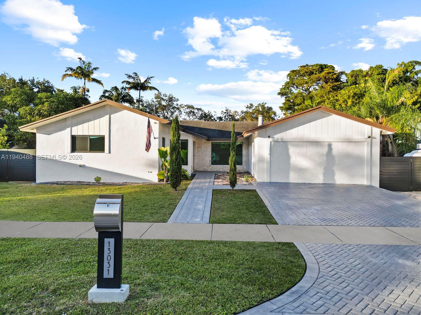 13031 SW 117th St, Miami FL 33186