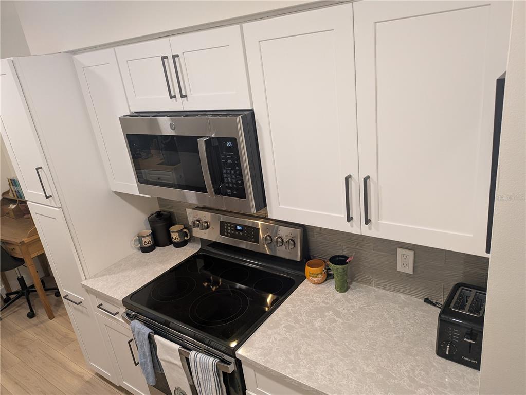 4531 LONGWATER UNIT 16, SARASOTA, FL — photo 5 of 30