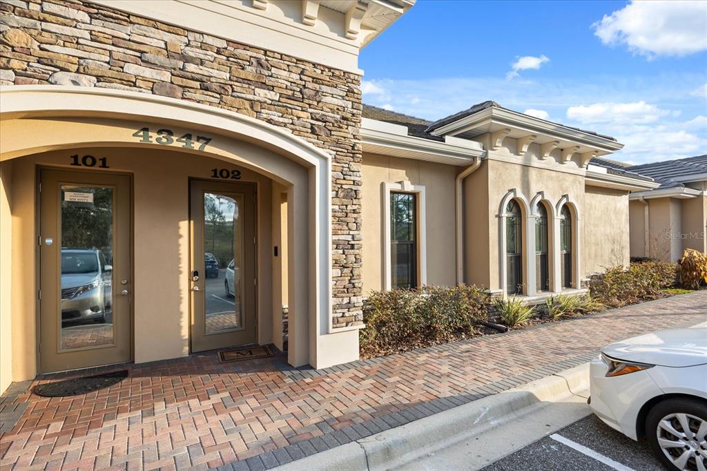 4347 HUNTERS PARK LANE UNIT 102