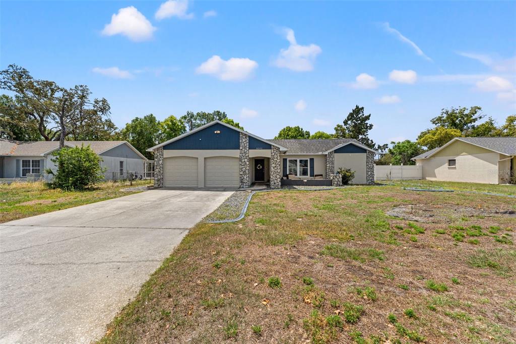 8392 CAMPHOR DRIVE, SPRING HILL, FL — photo 2 of 30