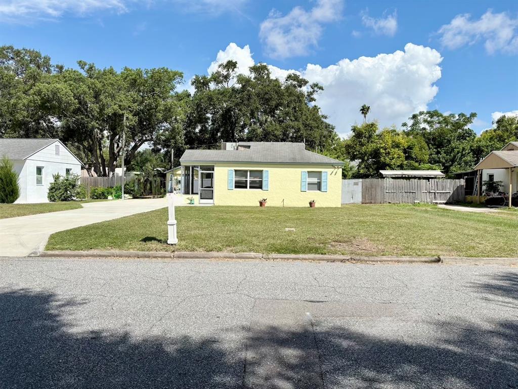 1427 SANTA ANNA DRIVE