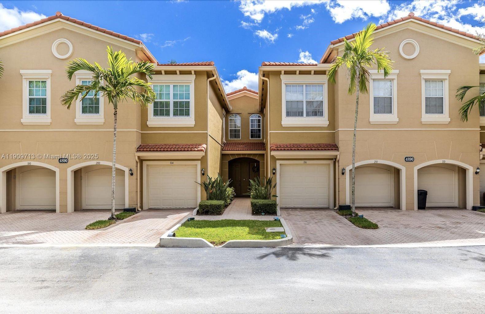 4890 Bonsai Cir # 106, Palm Beach Gardens FL 33418