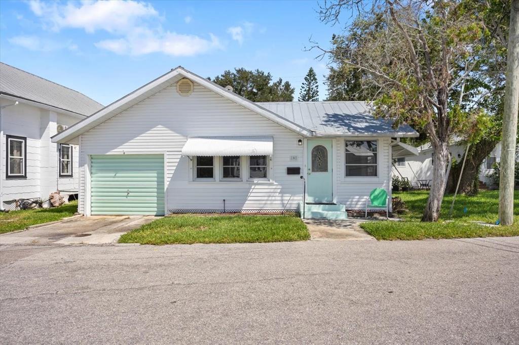 9 SEMINOLE DRIVE