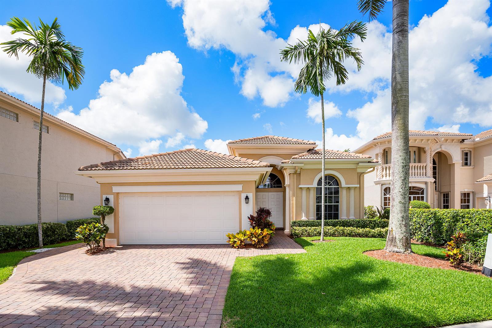 8102 Valhalla Drive, Delray Beach FL 33446