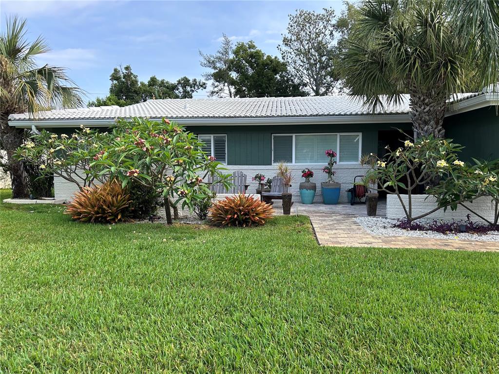 2058 NURSERY ROAD, CLEARWATER, FL — photo 2 of 30