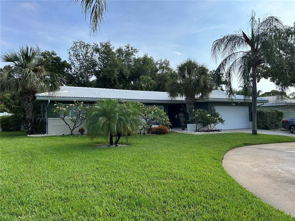 2058 NURSERY ROAD, CLEARWATER, FL — photo 3 of 30
