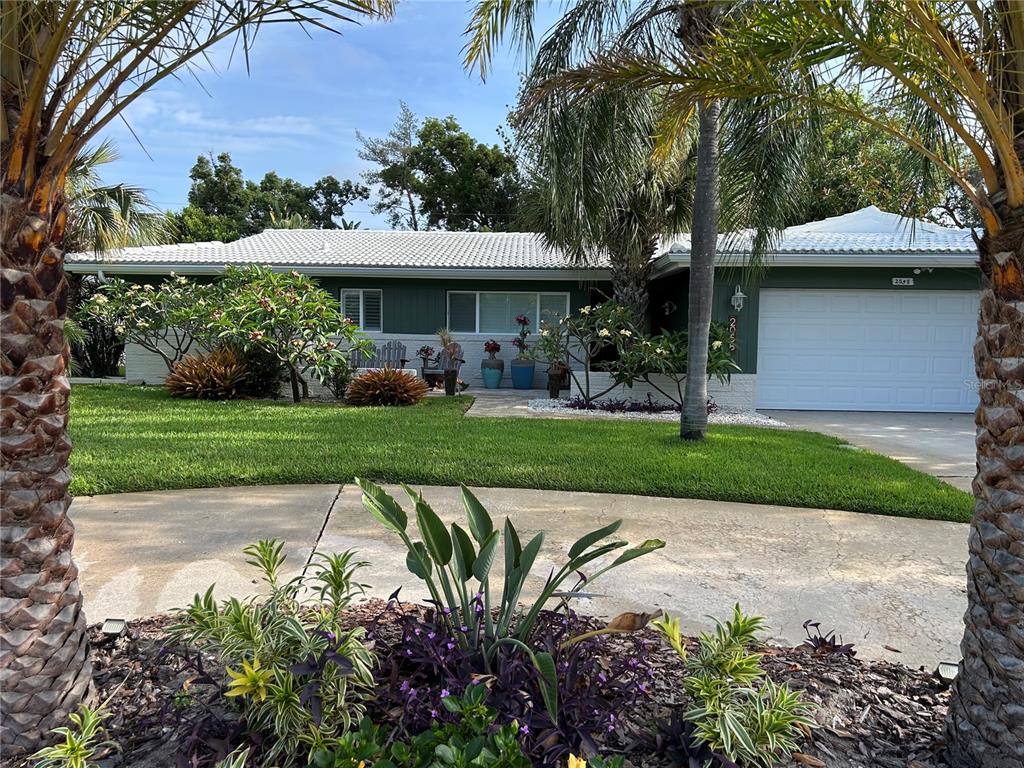 2058 NURSERY ROAD, CLEARWATER, FL — photo 4 of 30