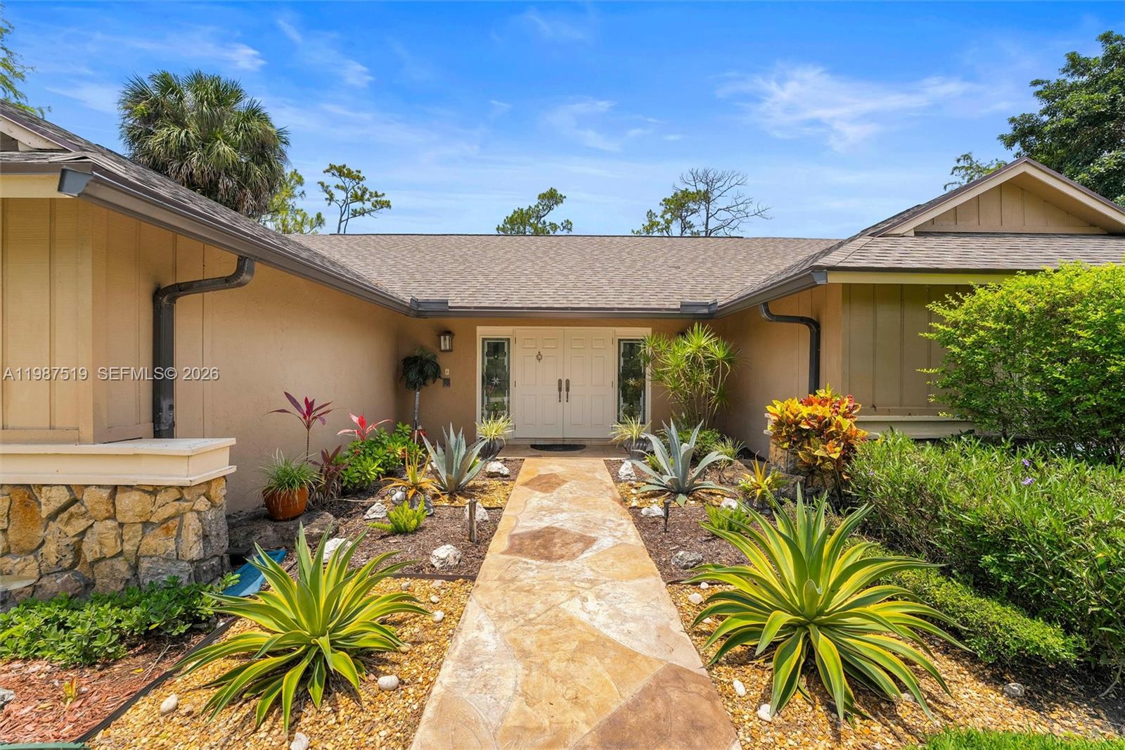 196 Scarborough Ter, Wellington FL 33414