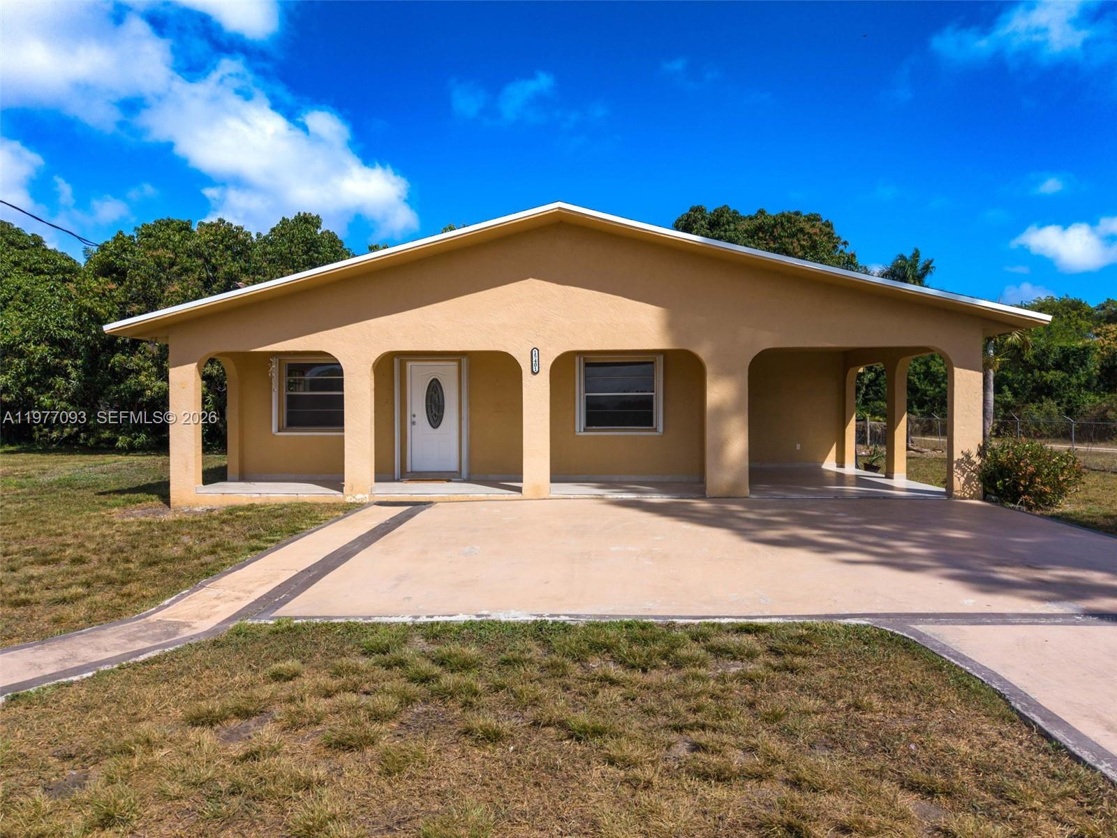 15401 SW 212th St, Miami FL 33187