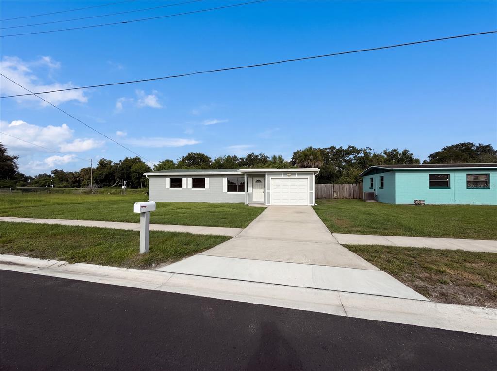 2535 STRATFORD DRIVE