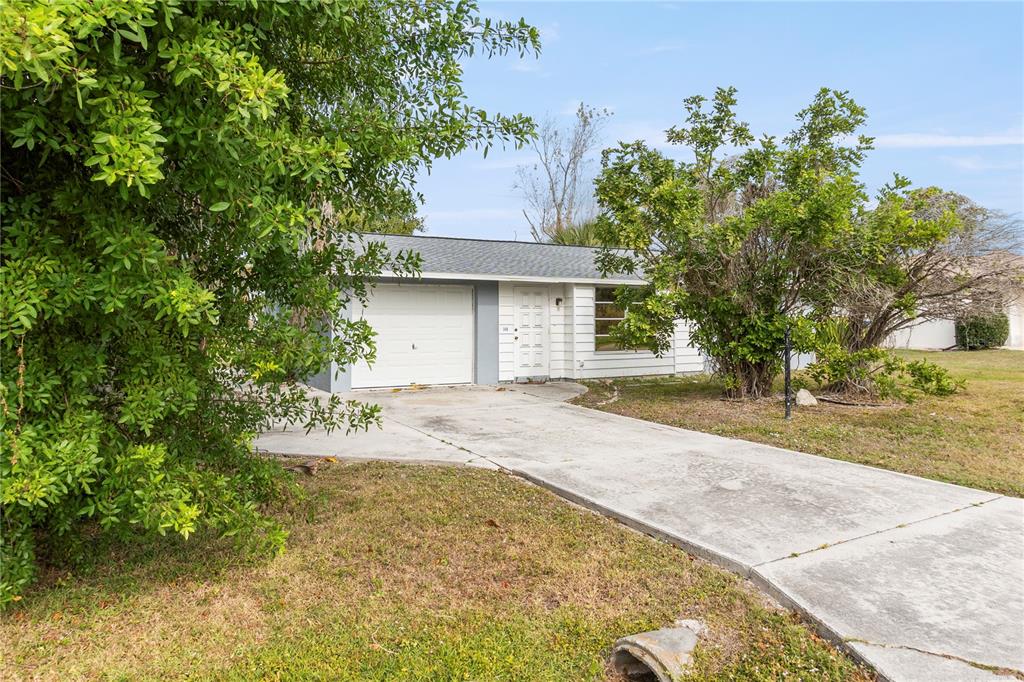 340 PERIWINKLE ROAD, VENICE, FL — photo 5 of 30