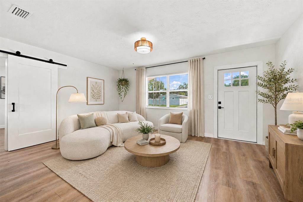 933 41ST AVENUE NE, ST PETERSBURG, FL — photo 3 of 30