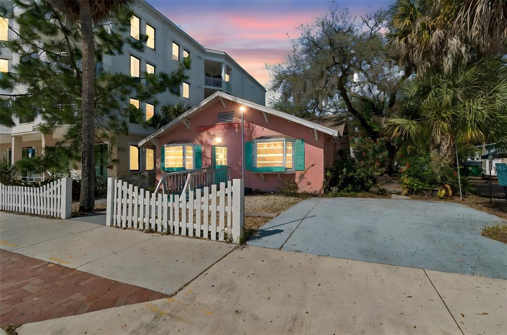 123 2ND AVENUE S