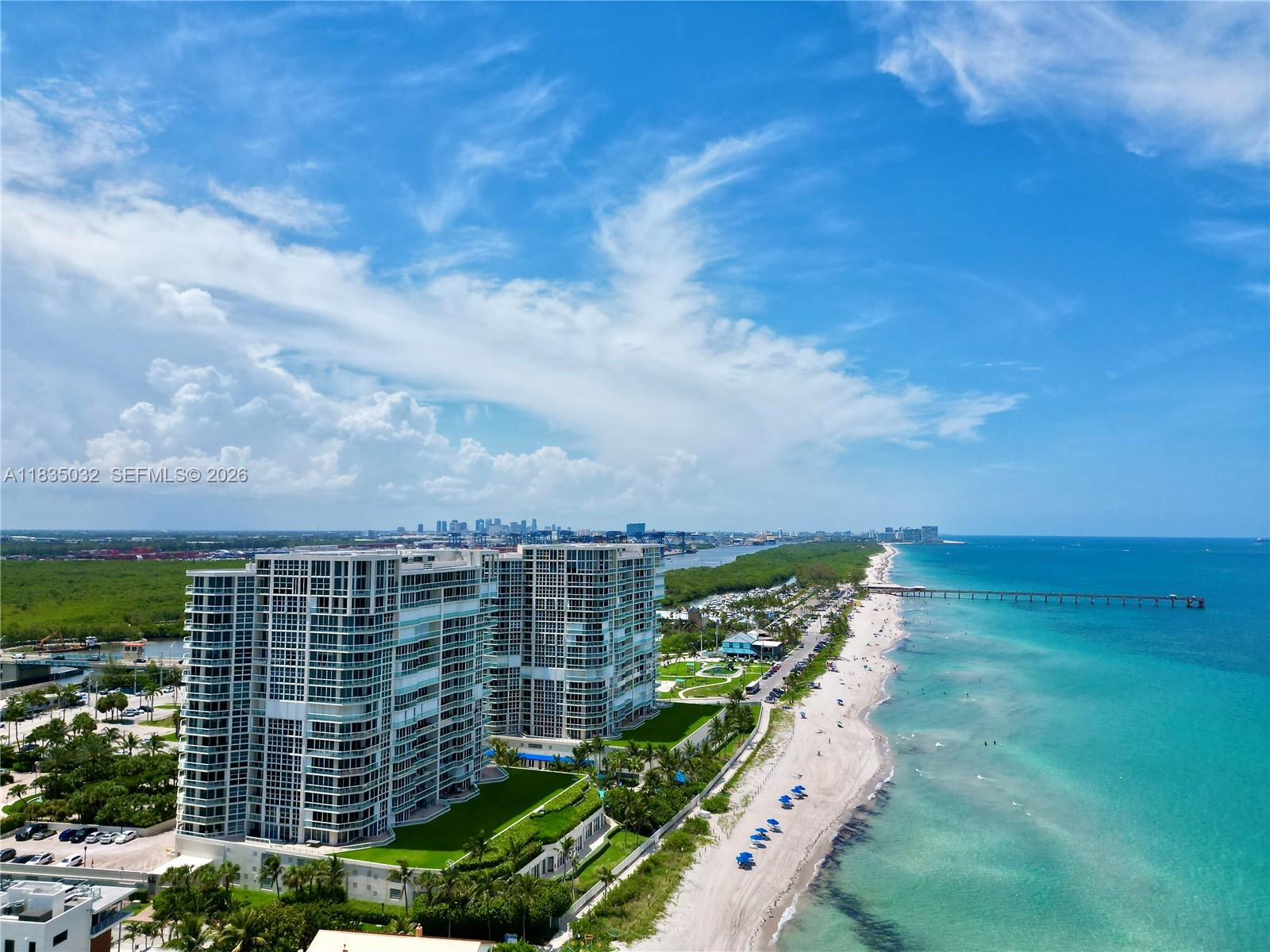 6051 N Ocean Dr # 404, Hollywood FL 33019