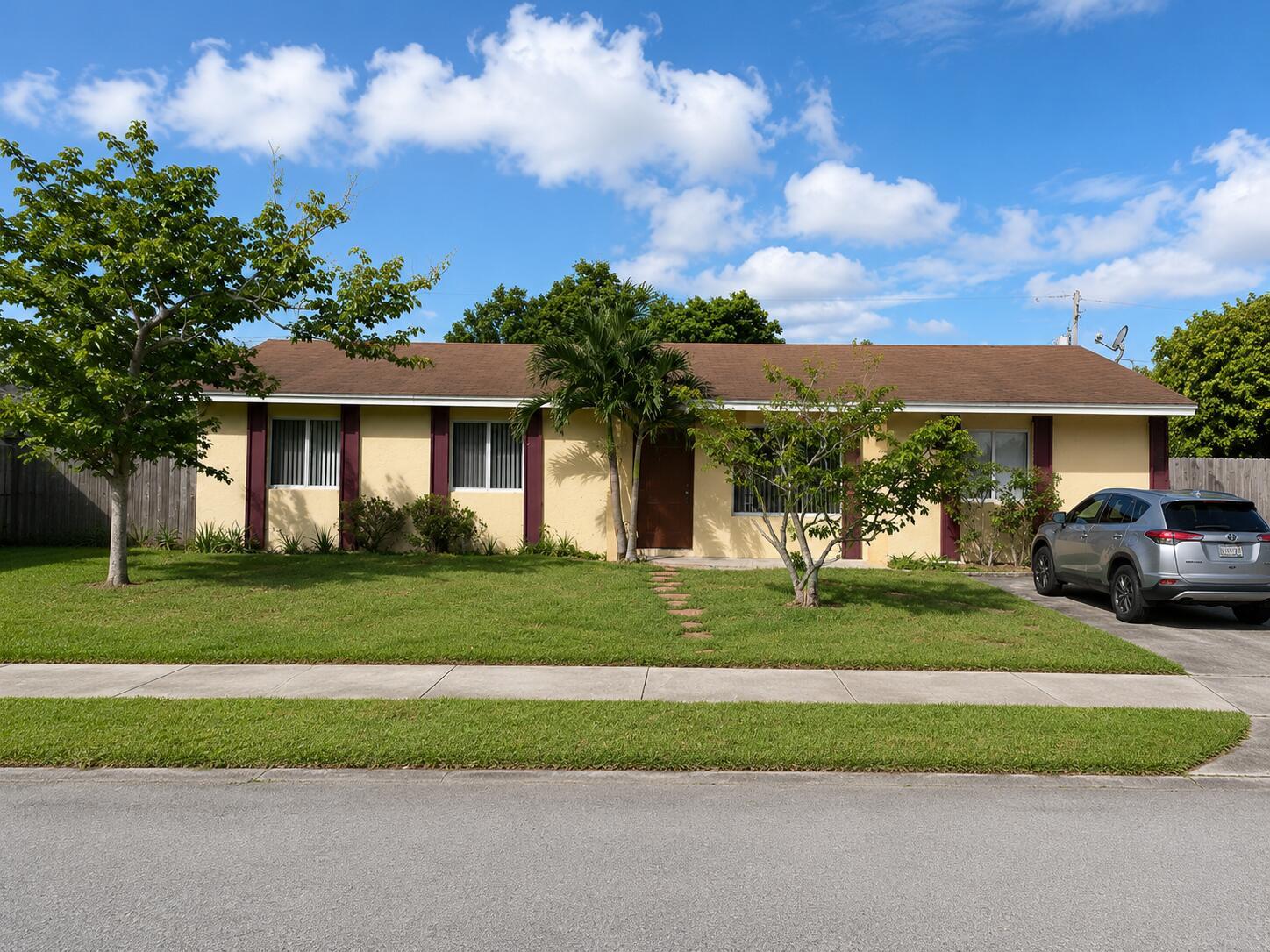 4231 SW 55th Avenue, Davie FL 33314