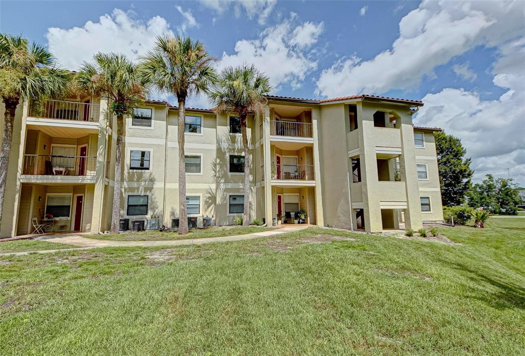 3038 PARKWAY BOULEVARD UNIT 305