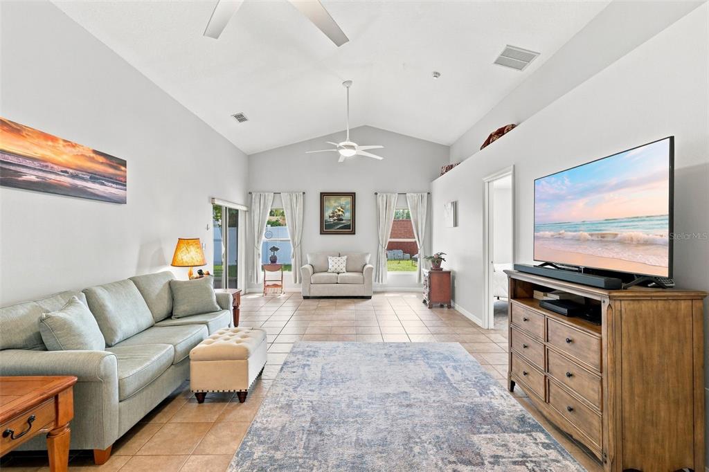 730 SPRING CAVERN AVENUE, ORANGE CITY, FL — photo 4 of 30