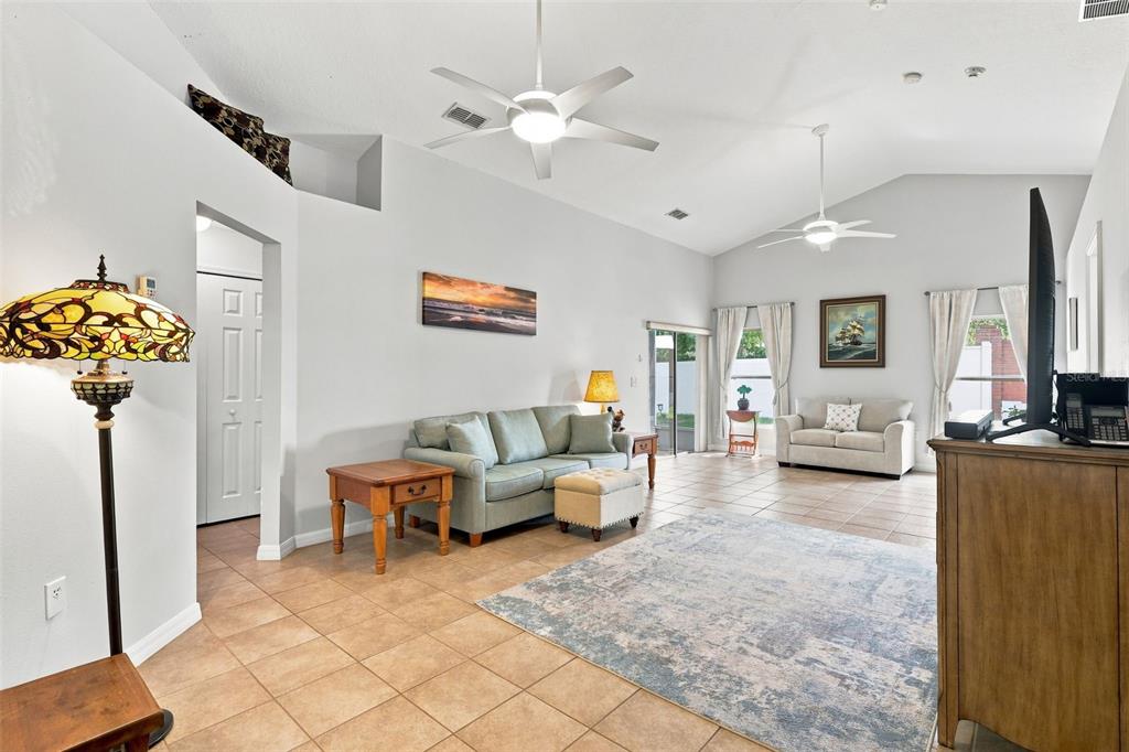 730 SPRING CAVERN AVENUE, ORANGE CITY, FL — photo 5 of 30