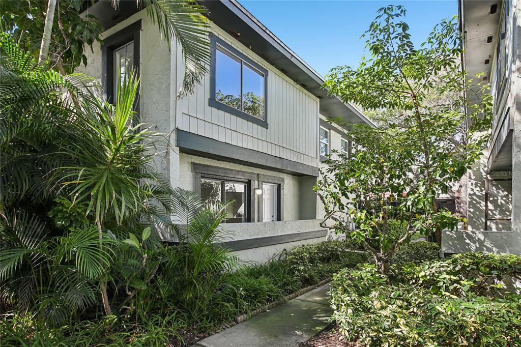 2906 LICHEN LANE UNIT B, CLEARWATER, FL — photo 2 of 30