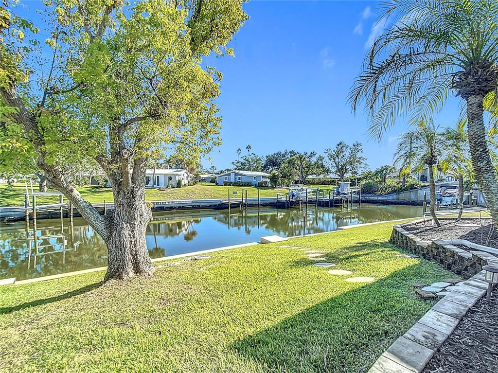 4 WINDSOR DRIVE, ENGLEWOOD, FL — photo 3 of 30