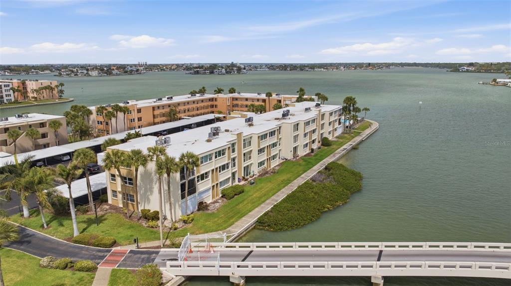 7465 BAY ISLAND DRIVE S UNIT 112