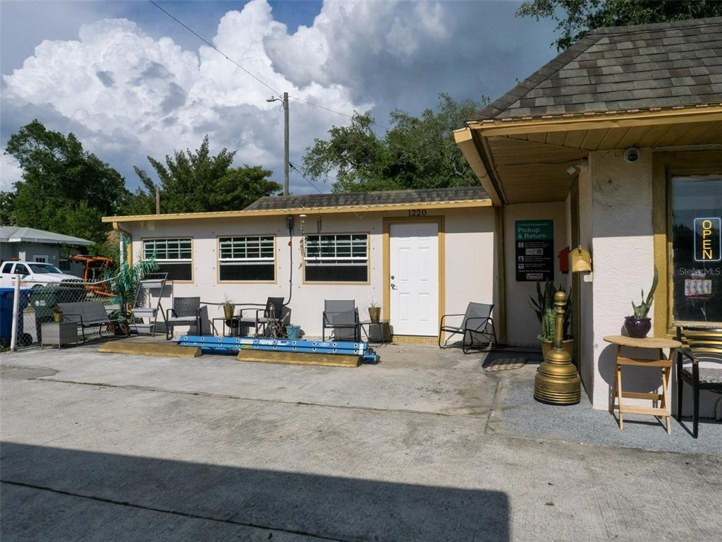 1220 CLEARWATER LARGO ROAD N