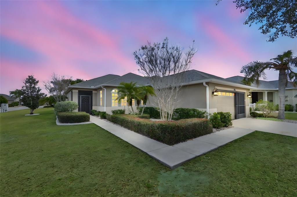 405 GRAND CHATEAUX WAY