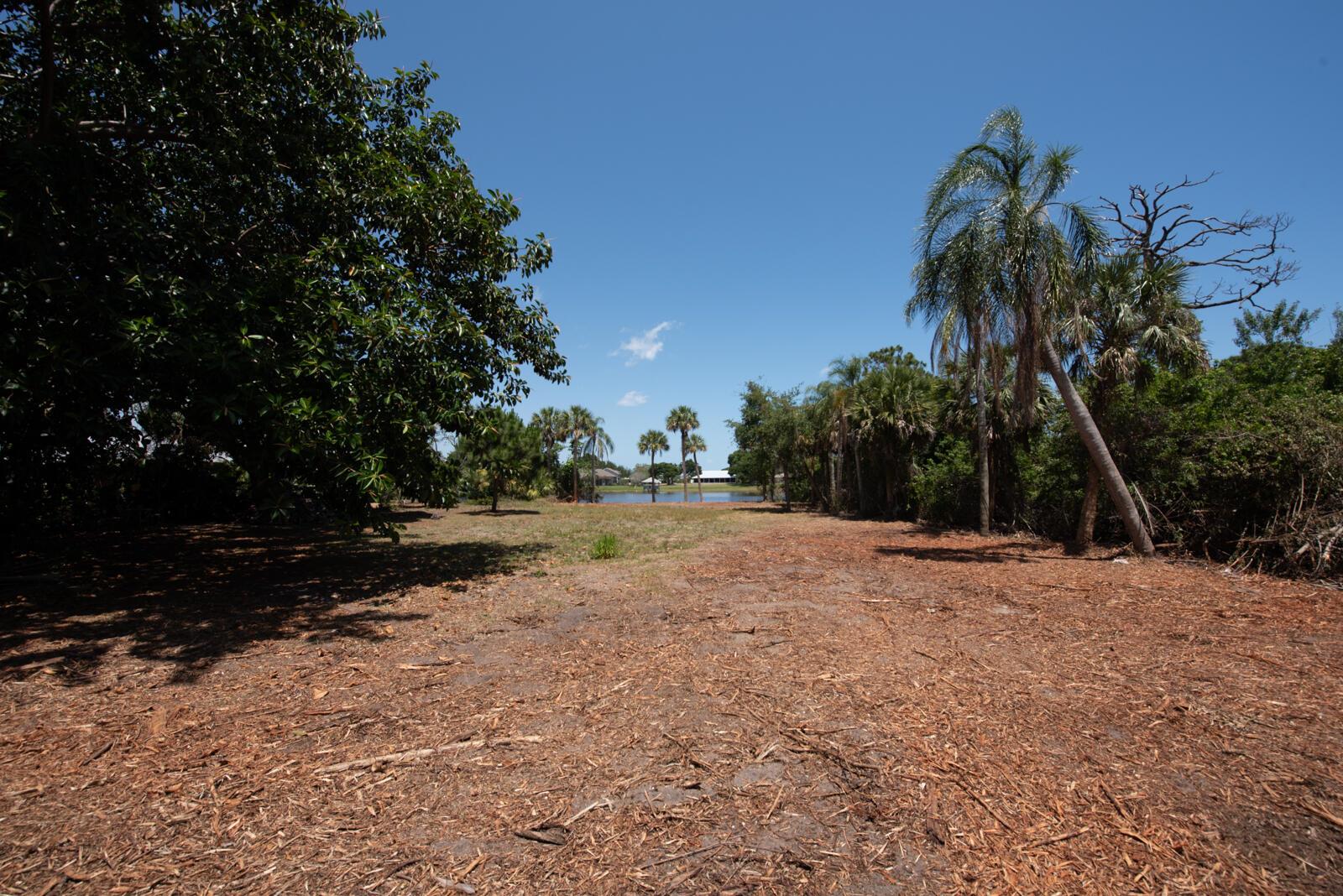 SEBASTIAN, FL — photo 4 of 23