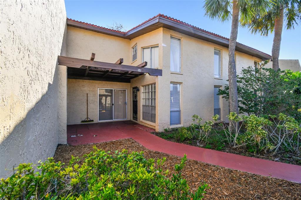 7200 ULMERTON ROAD UNIT B4